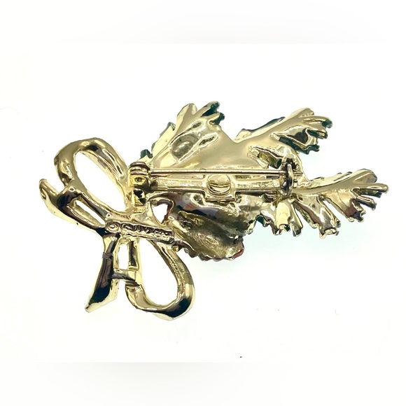 Vintage Signed Gerry's Gold Tone Enamel Pine Bough Pinecones Holiday Brooch Pin - Picture 5 of 7